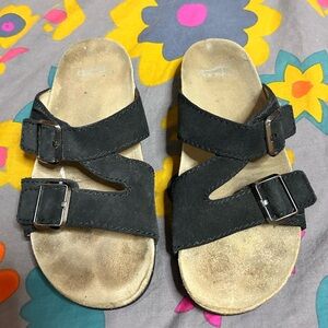 Dansko vibram sandals size 37.   Us size 7